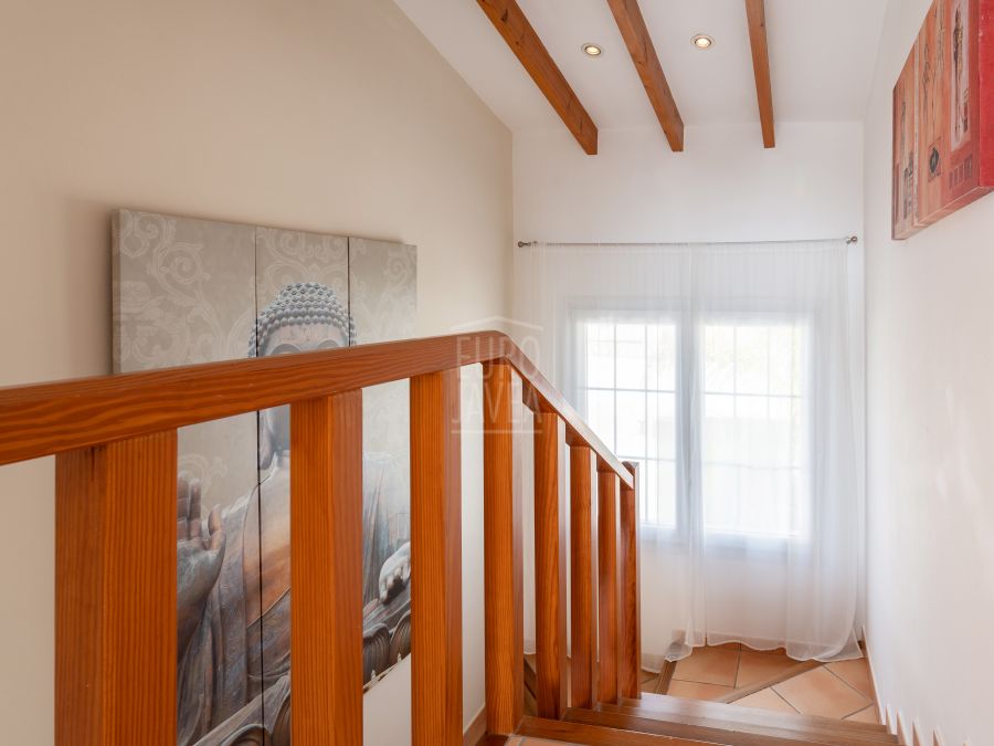 Villa de lujo en exclusiva con vistas panorámicas cerca de la Playa del Arenal