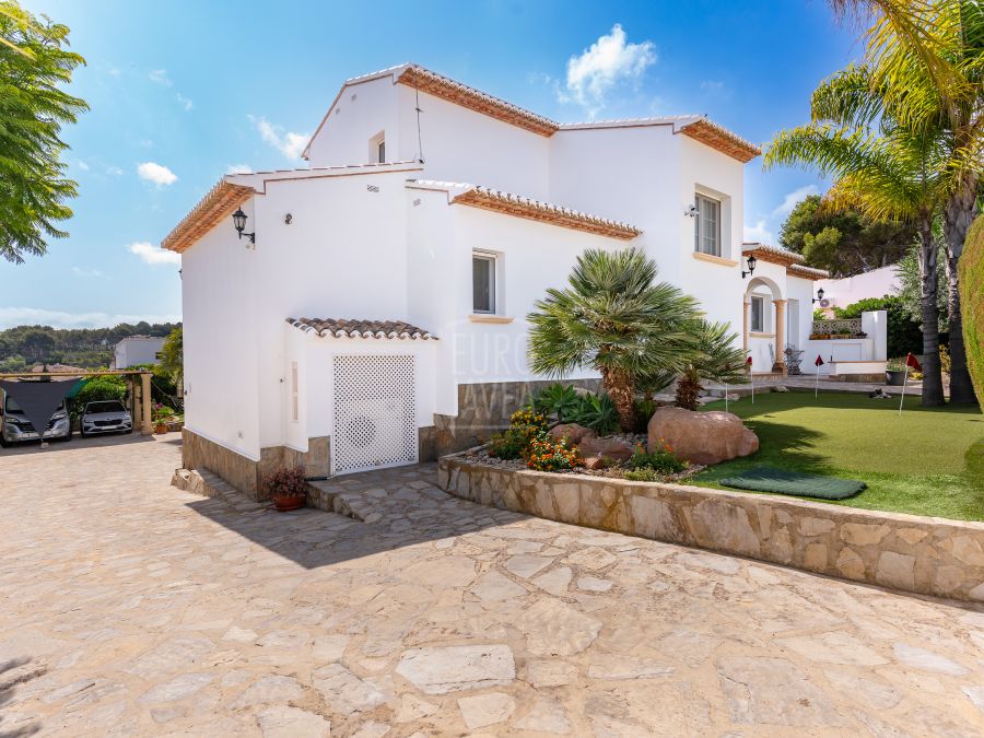 Villa de lujo en exclusiva con vistas panorámicas cerca de la Playa del Arenal
