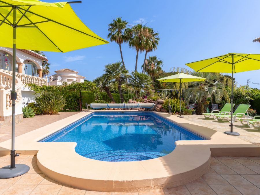 Villa de lujo en exclusiva con vistas panorámicas cerca de la Playa del Arenal