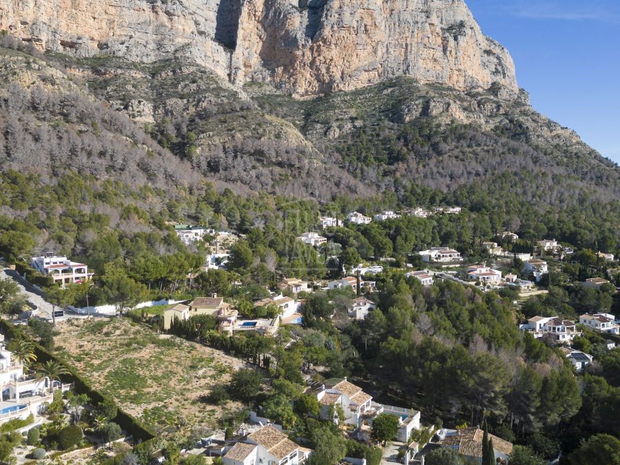 "Ca Áurea", un proyecto en exclusiva a los pies del Montgó . Con licencia concedida lista para construir