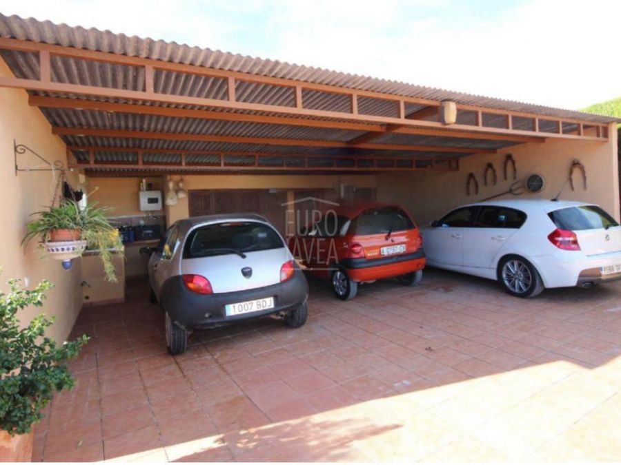 Villa a la venta a un paso de la Playa del Arenal de Jávea