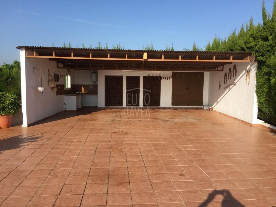 Villa a la venta a un paso de la Playa del Arenal de Jávea
