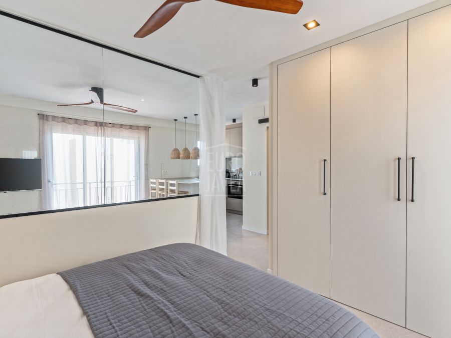Appartement moderne récemment rénové au cœur du port de Jávea, avec vue sur la mer