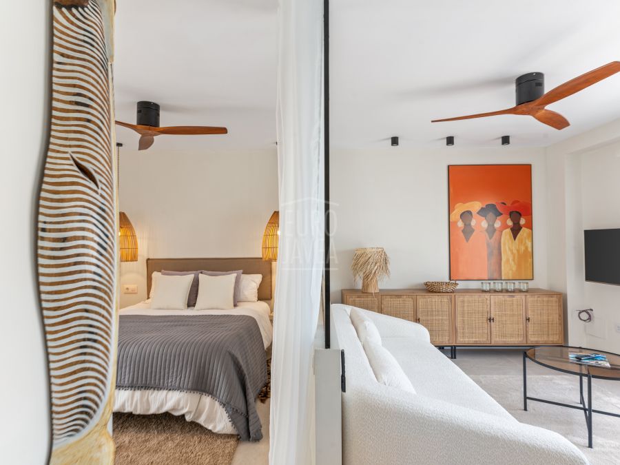 Appartement moderne récemment rénové au cœur du port de Jávea, avec vue sur la mer