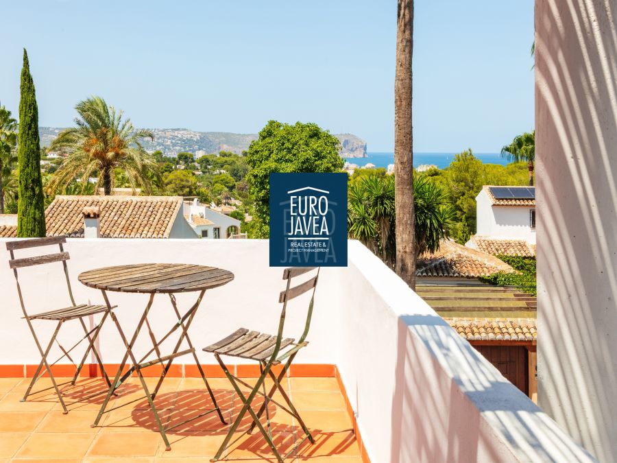 Villa Freya in Cap Martí, Jávea met zee- en Montgó-uitzicht
