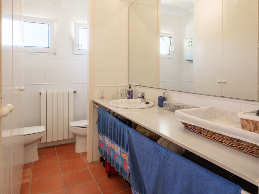 Villa Freya in Cap Martí, Jávea met zee- en Montgó-uitzicht