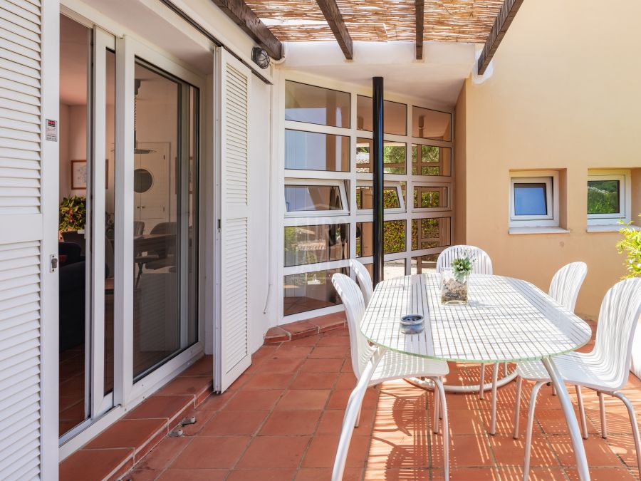 Villa Freya in Cap Martí, Jávea met zee- en Montgó-uitzicht