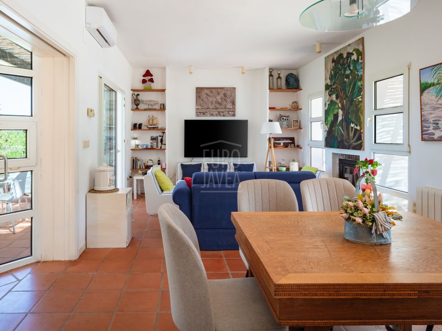 Villa Freya in Cap Martí, Jávea met zee- en Montgó-uitzicht