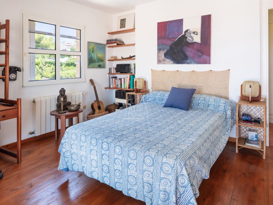 Villa Freya in Cap Martí, Jávea met zee- en Montgó-uitzicht