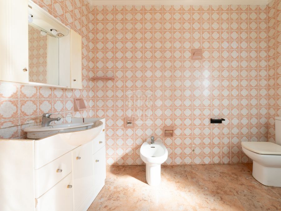 Dorpshuis in Jávea met uitzicht en veel renovatiepotentieel