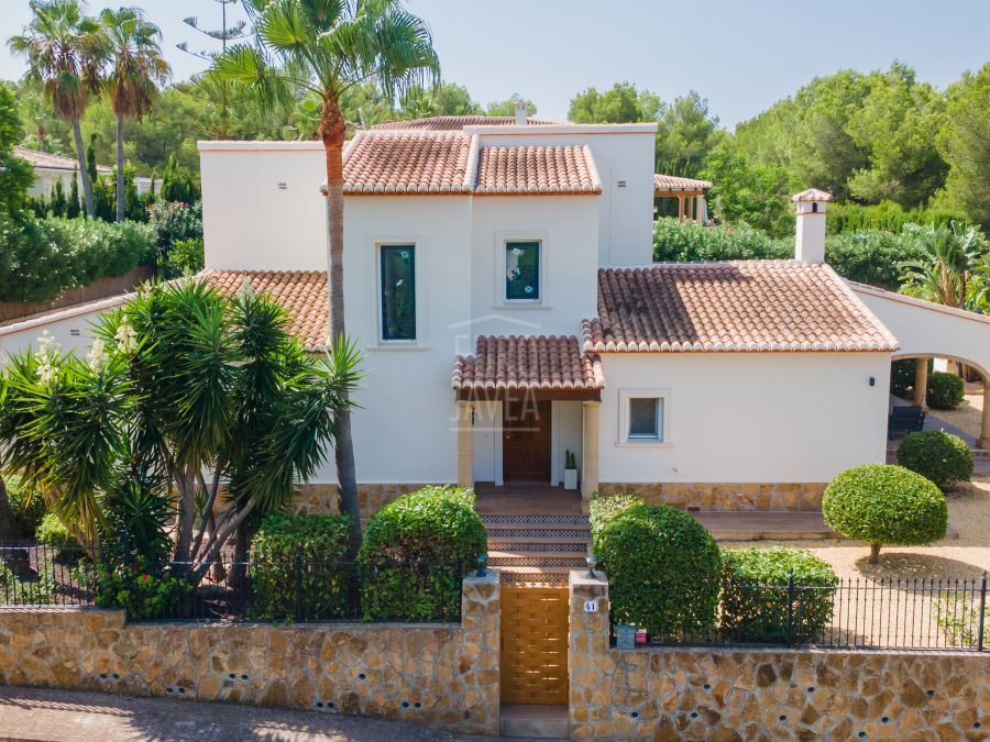Exclusiva Villa Maris con vistas panormicas al Montgó