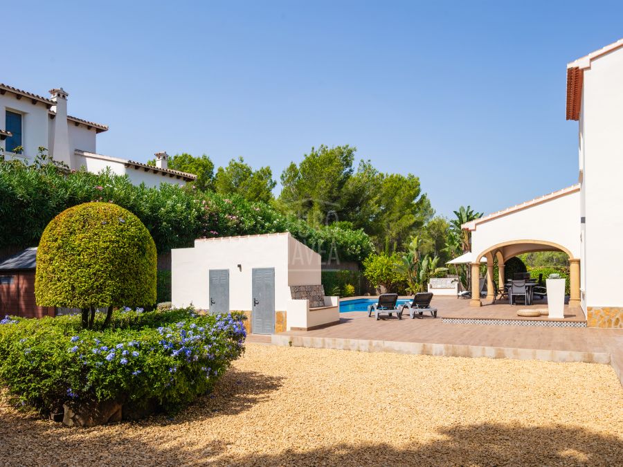 Exclusiva Villa Maris con vistas panormicas al Montgó