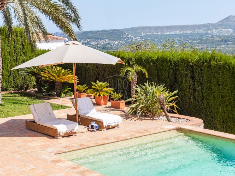 Villa Armonía – Elegance, Luxury and Panoramic Views in Montgó