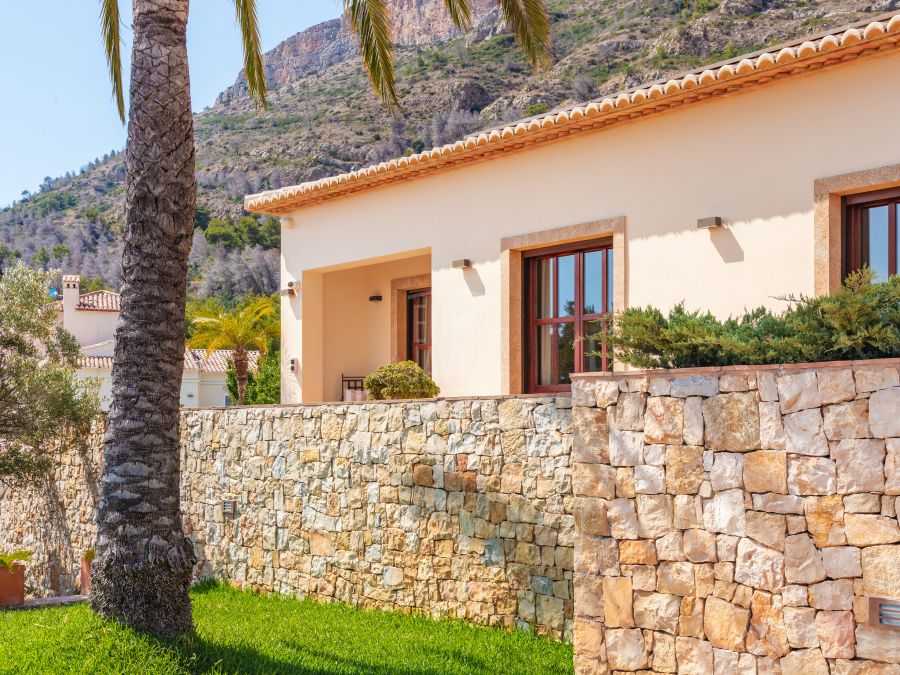 Villa Armonía – Elegance, Luxury and Panoramic Views in Montgó