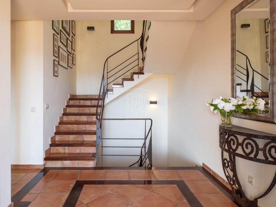 Villa Armonía – Elegance, Luxury and Panoramic Views in Montgó