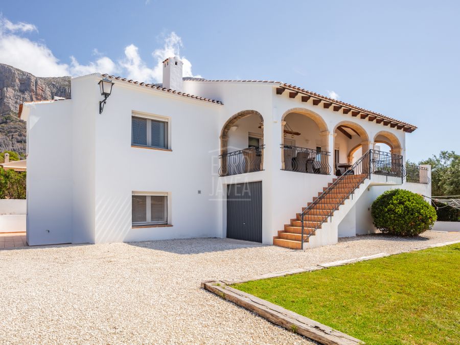 Charming traditional Villa Morelia in exclusive location in Montgó area, Jávea
