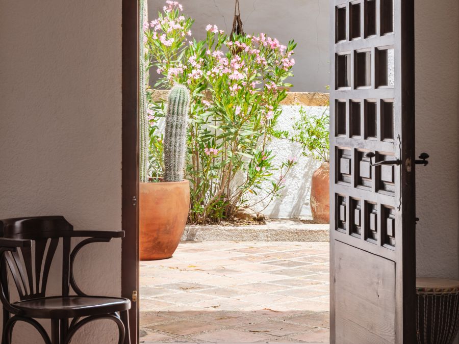 En exclusiva Finca Banyan en Jávea, a los pies del Montgó