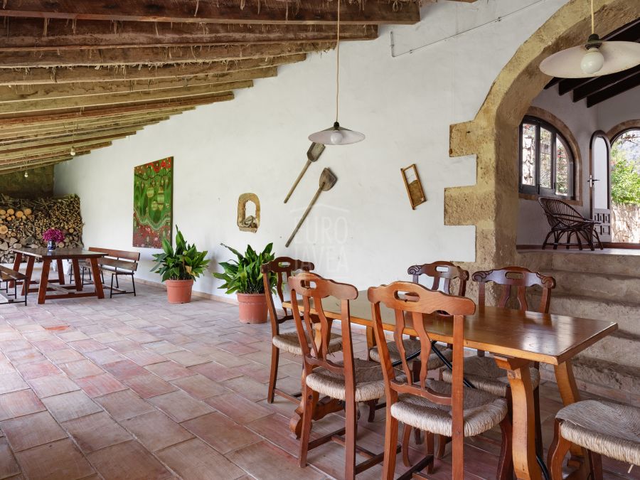 En exclusiva Finca Banyan en Jávea, a los pies del Montgó