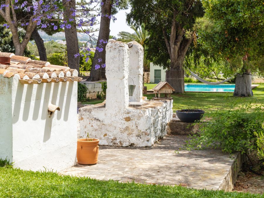 En exclusiva Finca Banyan en Jávea, a los pies del Montgó