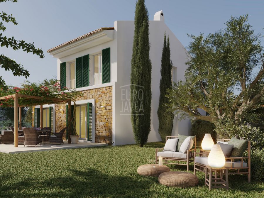 Luxury villa with private garden in the Cumbres del Tosalet residential area, Jávea