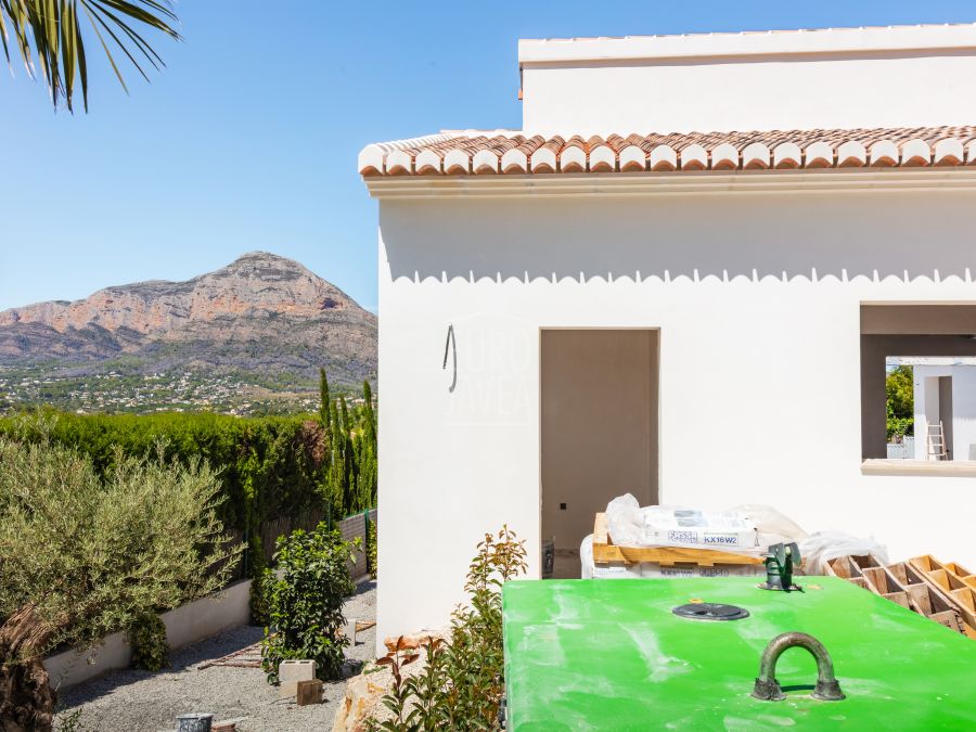 Villa Paros de plain-pied en construction avec vue dégagée sur le Montgó