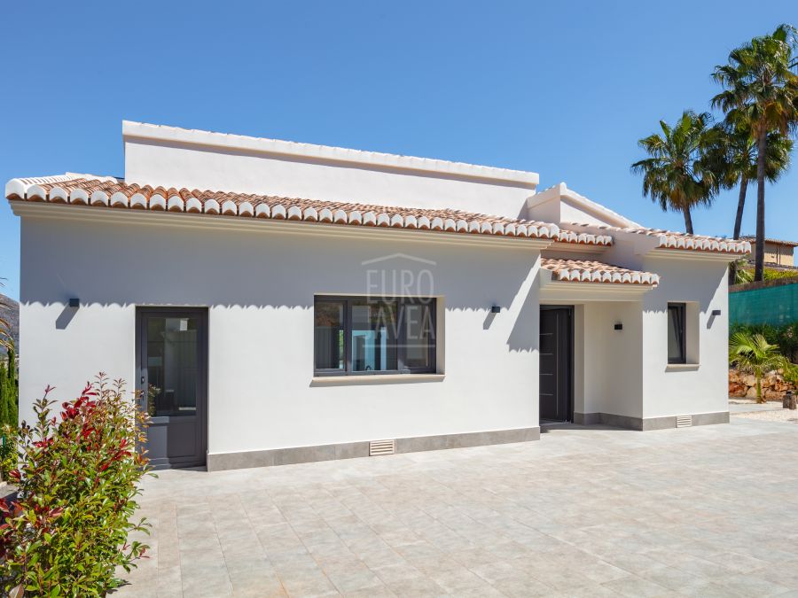Villa Paros de plain-pied en construction avec vue dégagée sur le Montgó