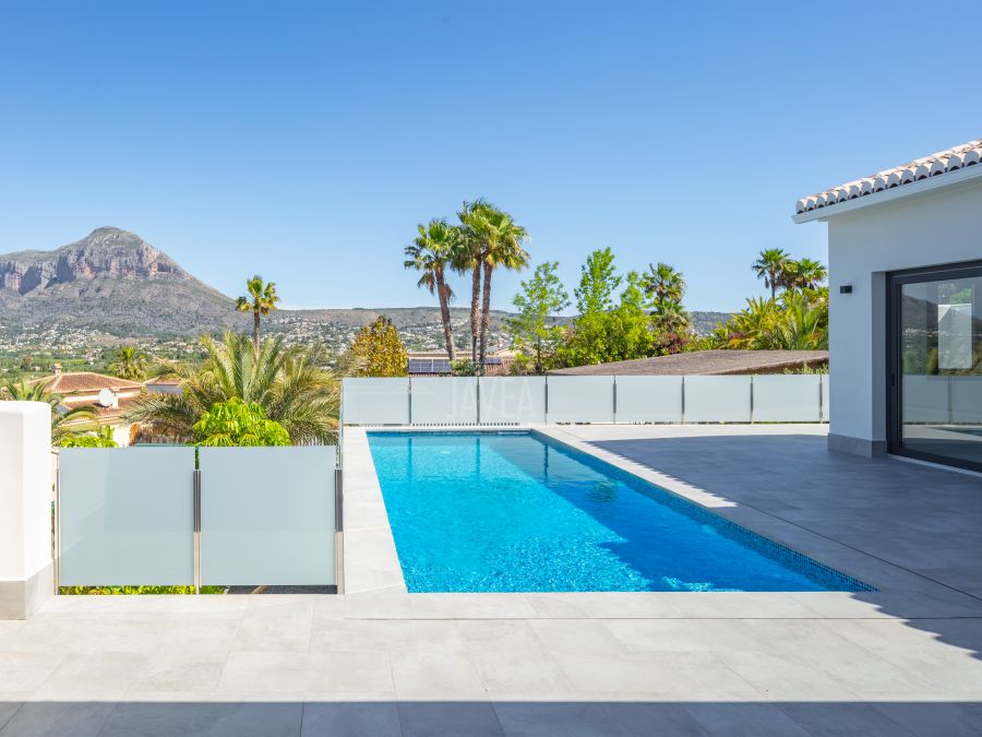 Villa Paros de plain-pied en construction avec vue dégagée sur le Montgó