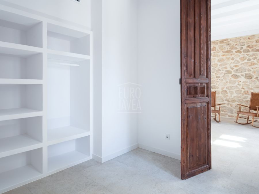 An elegant, newly renovated property in the heart of Jávea’s old town