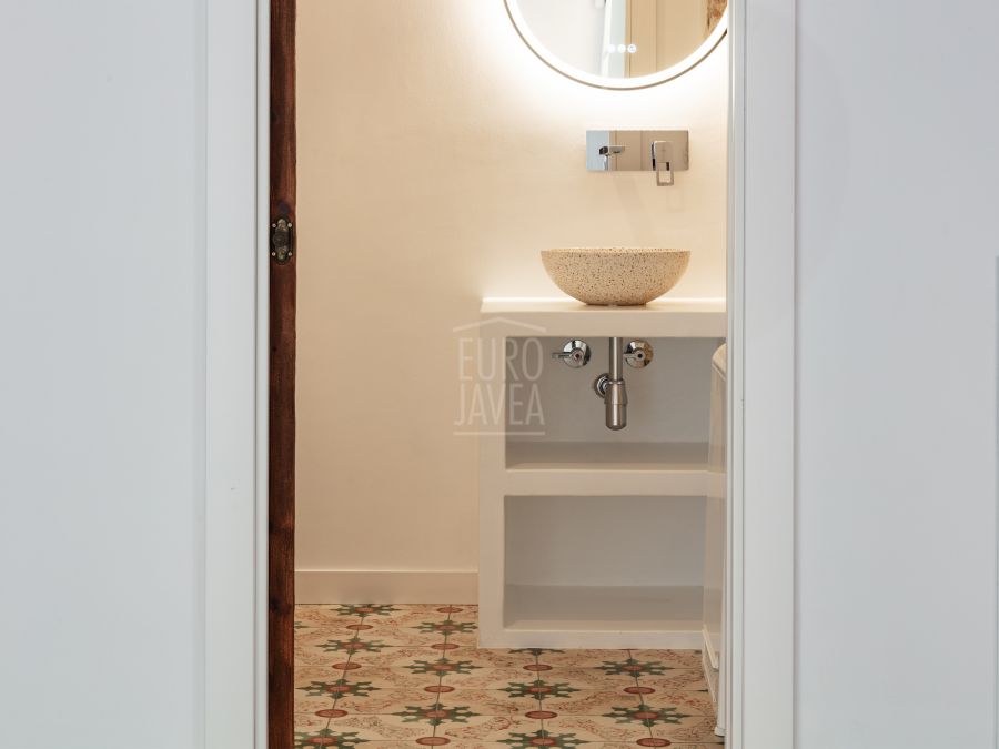 An elegant, newly renovated property in the heart of Jávea’s old town