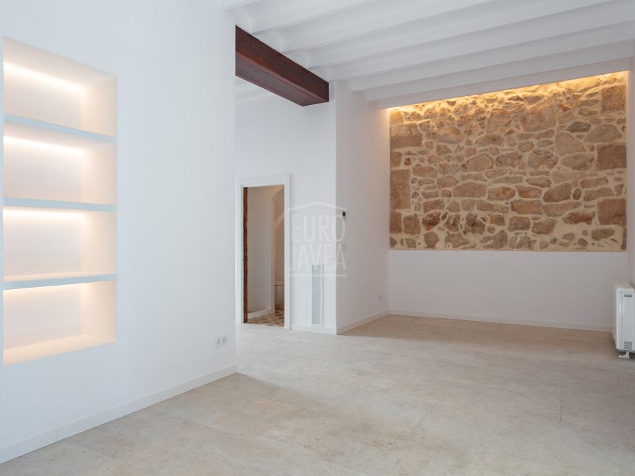 An elegant, newly renovated property in the heart of Jávea’s old town