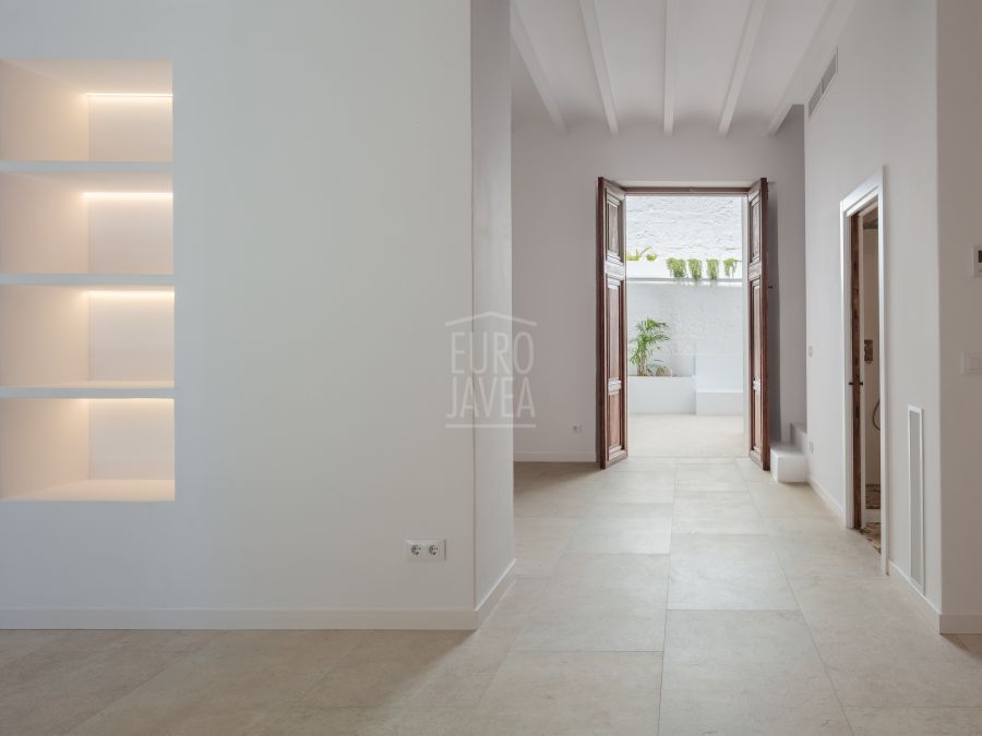 An elegant, newly renovated property in the heart of Jávea’s old town