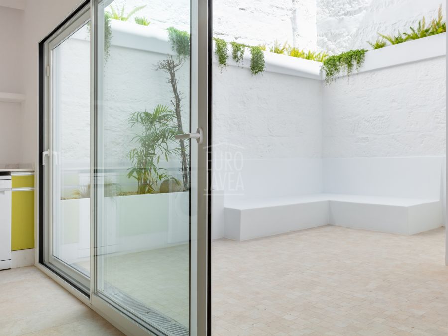 An elegant, newly renovated property in the heart of Jávea’s old town