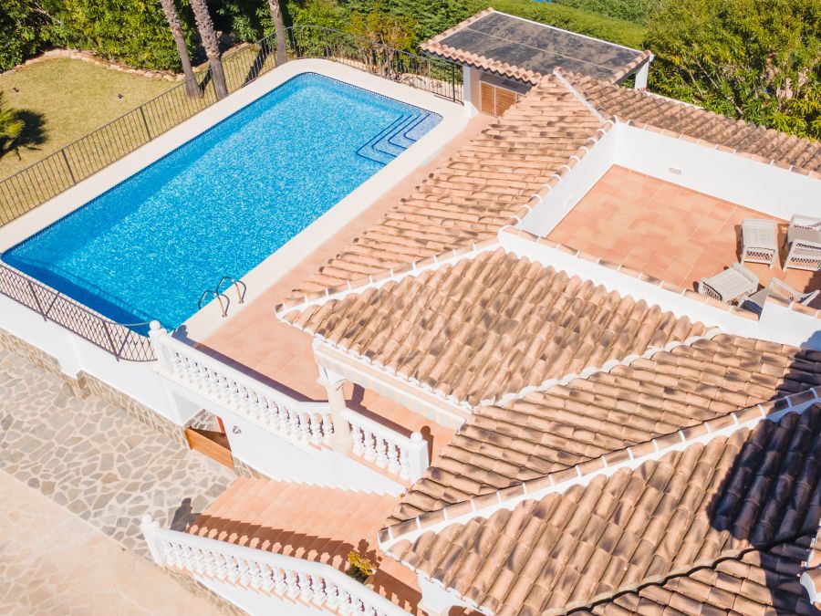 Exclusive sunny, move-in ready villa Silva in Jávea with stunning Montgó views