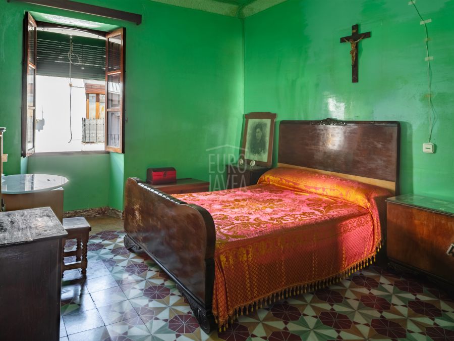 Charming village house for renovation in Jávea’s old town