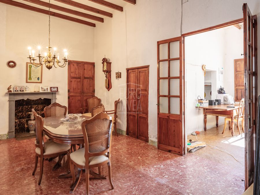 Charming village house for renovation in Jávea’s old town