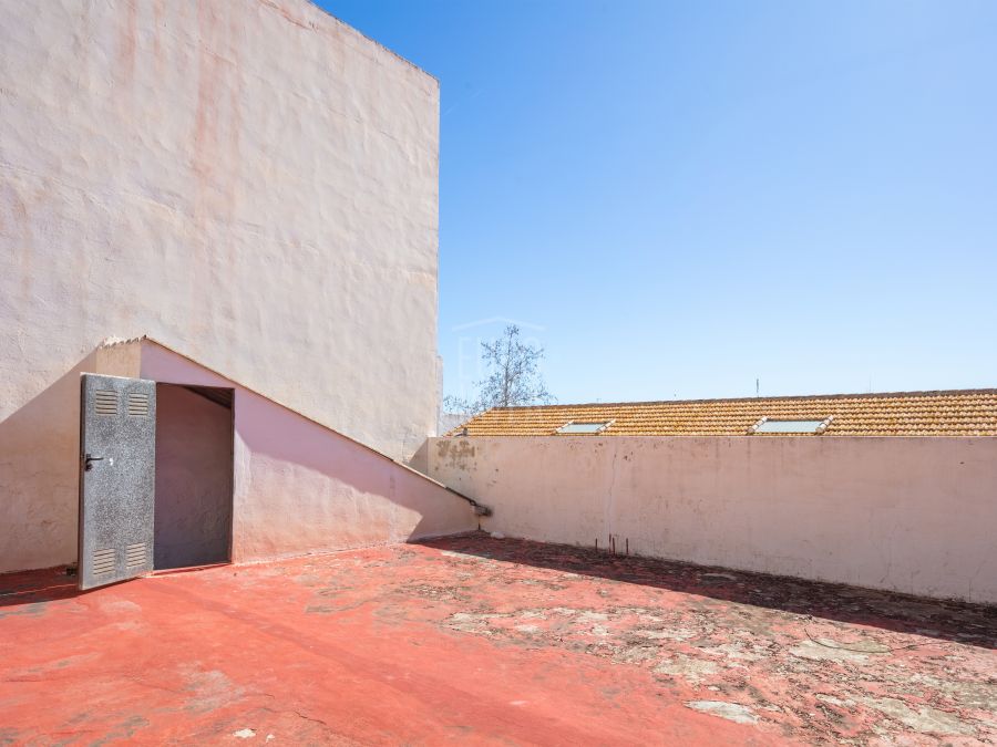 Charming village house for renovation in Jávea’s old town