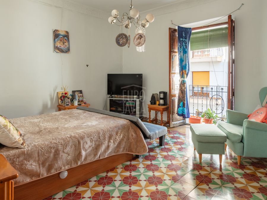 Charming village house for renovation in Jávea’s old town