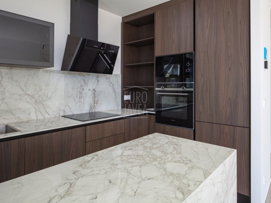 New-Build Ground Floor Apartment with large south facing terrace in the Port of Jávea