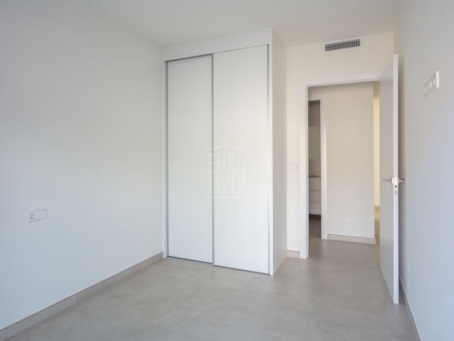 New-Build Ground Floor Apartment with large south facing terrace in the Port of Jávea