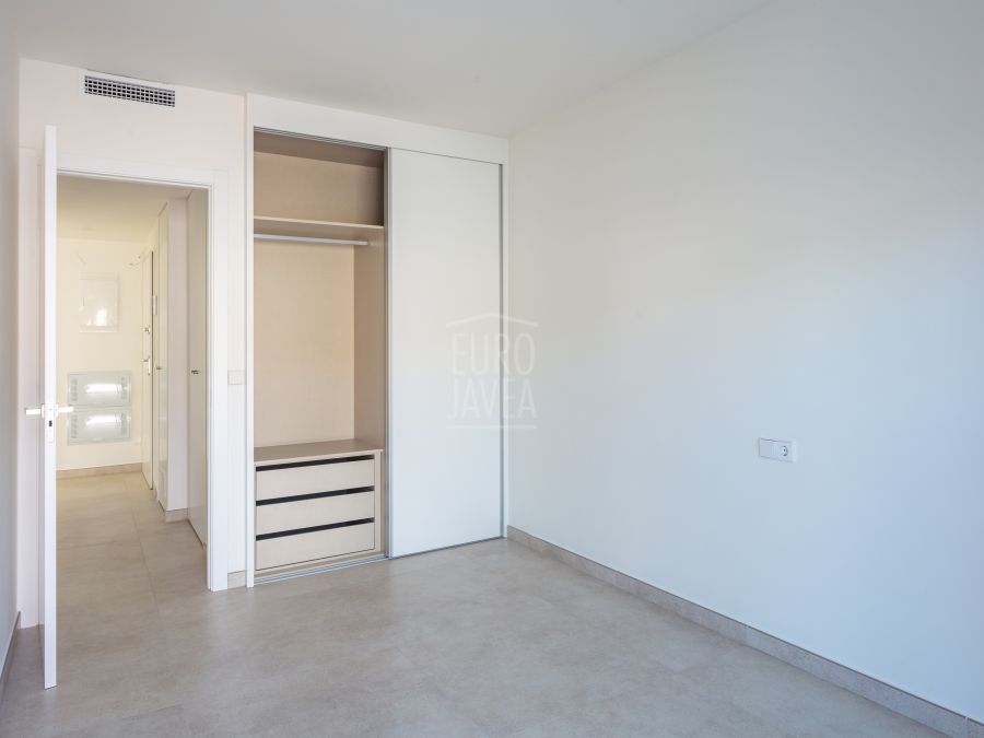 New-Build Ground Floor Apartment with large south facing terrace in the Port of Jávea