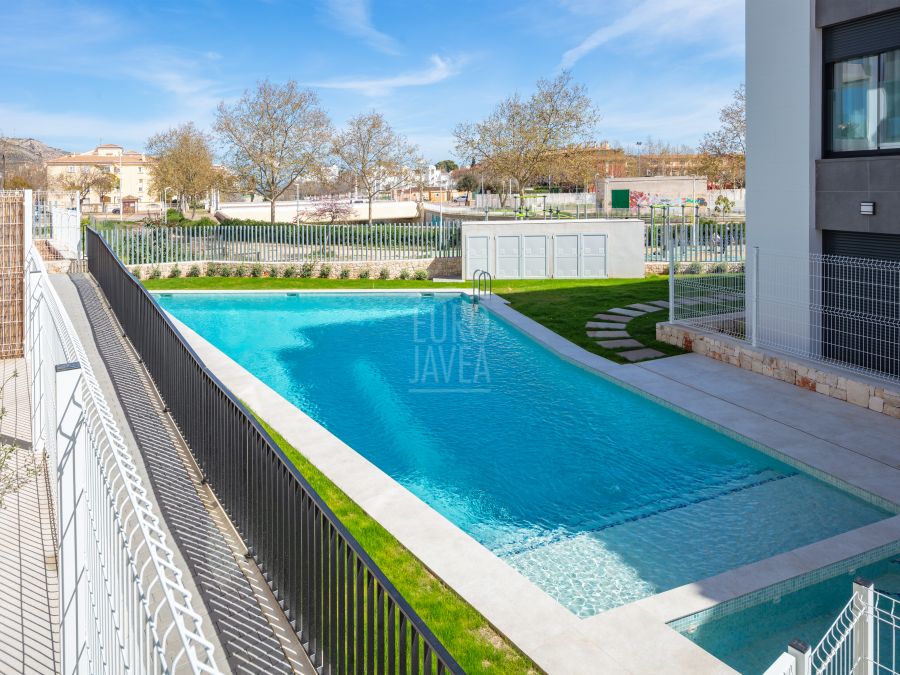 New-Build Ground Floor Apartment with large south facing terrace in the Port of Jávea