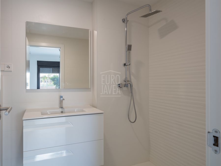 Appartement neuf en rez-de-chaussée avec grand espace extérieur à Arenal, Jávea