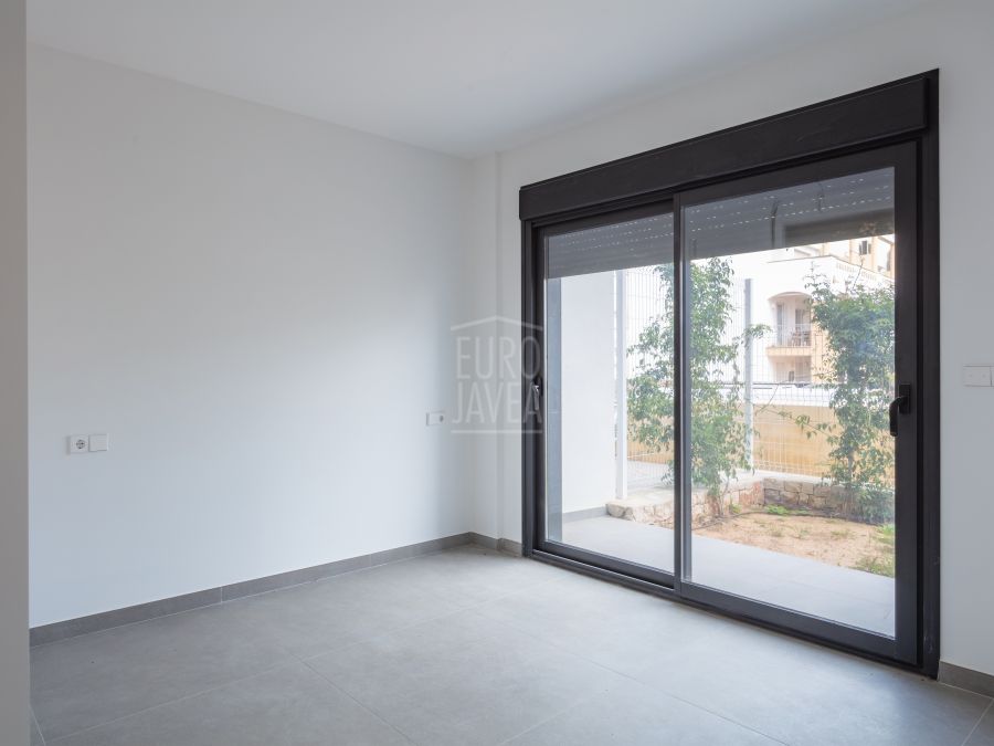 Appartement neuf en rez-de-chaussée avec grand espace extérieur à Arenal, Jávea