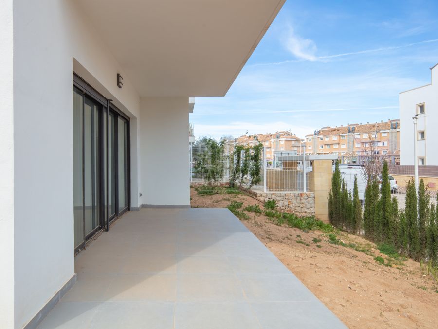 Appartement neuf en rez-de-chaussée avec grand espace extérieur à Arenal, Jávea