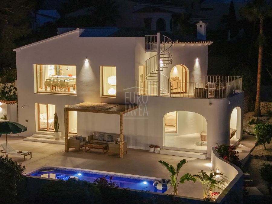 Villa Eterna, Une vie de luxe avec des vues panoramiques sur le Montgó