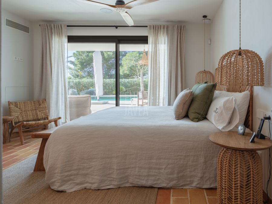 Ca La Vida, a Mediterranean luxury villa exclusively for sale in Balcón al Mar