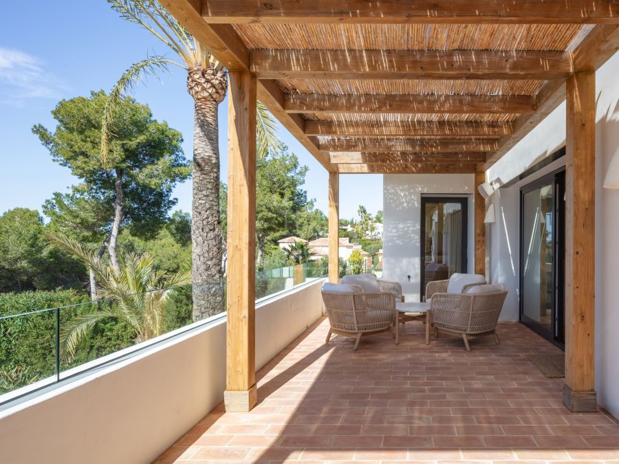 Ca La Vida, a Mediterranean luxury villa exclusively for sale in Balcón al Mar