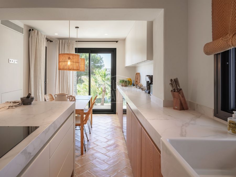 Ca La Vida, a Mediterranean luxury villa exclusively for sale in Balcón al Mar