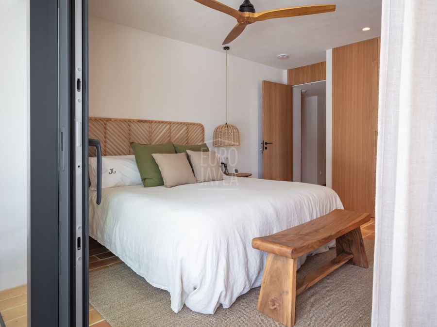 Ca La Vida, a Mediterranean luxury villa exclusively for sale in Balcón al Mar