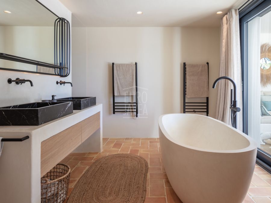 Ca La Vida, a Mediterranean luxury villa exclusively for sale in Balcón al Mar